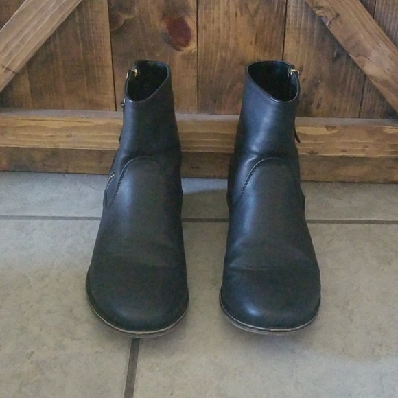 Ankle Boots - Picture 2 of 8